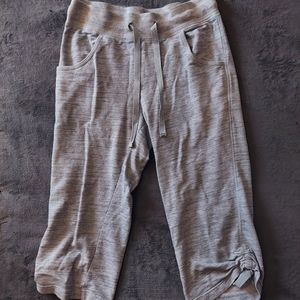 Capri sweat pants